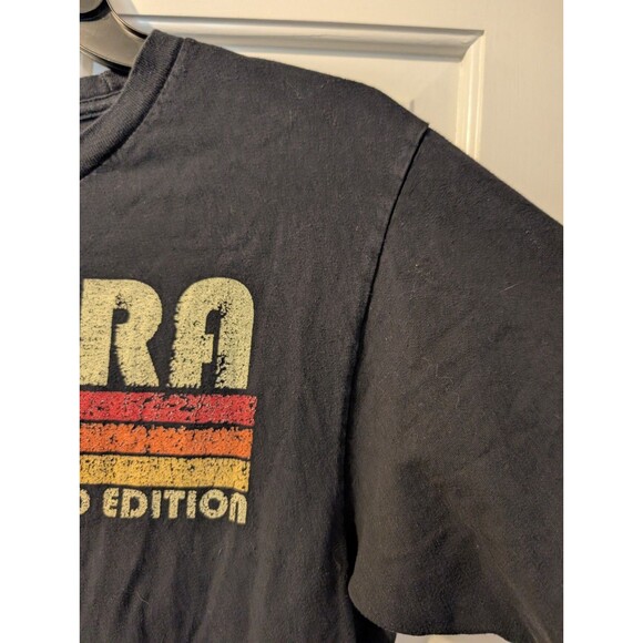 Shakira Limited Edition Graphic T-Shirt Black Small Retro Stripes Fan Tee - Picture 4 of 8